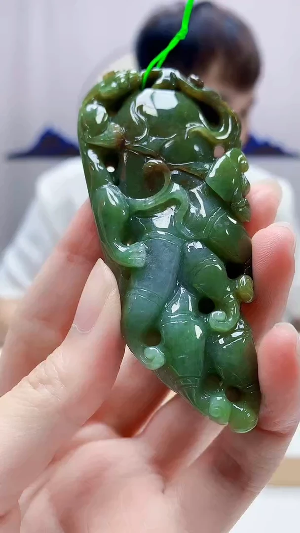 未镶嵌定制翡翠4868zm-毛货挂件52