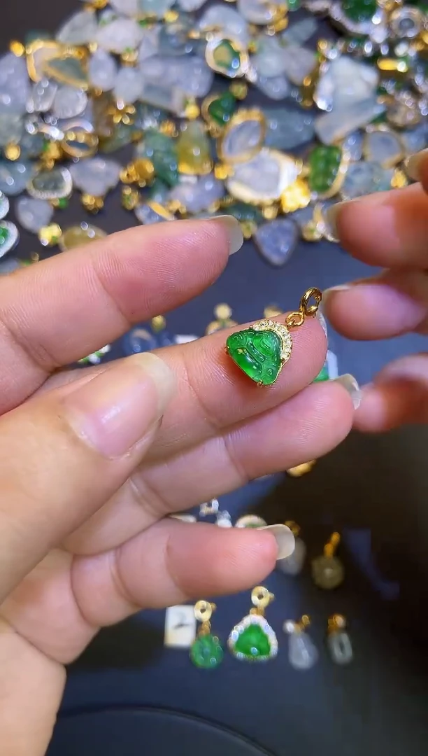 翡翠银S925镶嵌吊坠(不含链)1