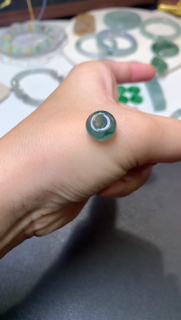 未镶嵌定制翡翠毛货