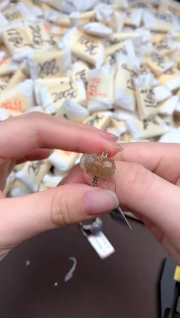 翡翠挂件银S925镶嵌一