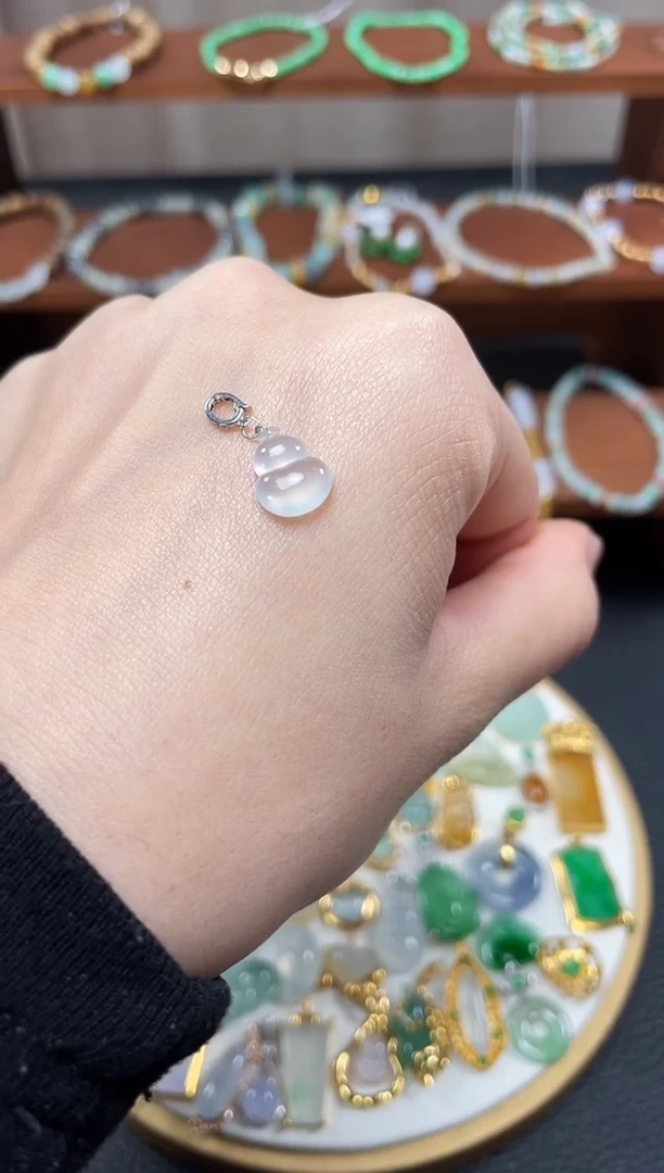 【闪购商品】翡翠吊坠(不含链)18K金镶嵌一个  JK210
