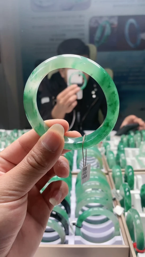 石英质玉手镯未镶嵌非洲翠手镯多样性发货