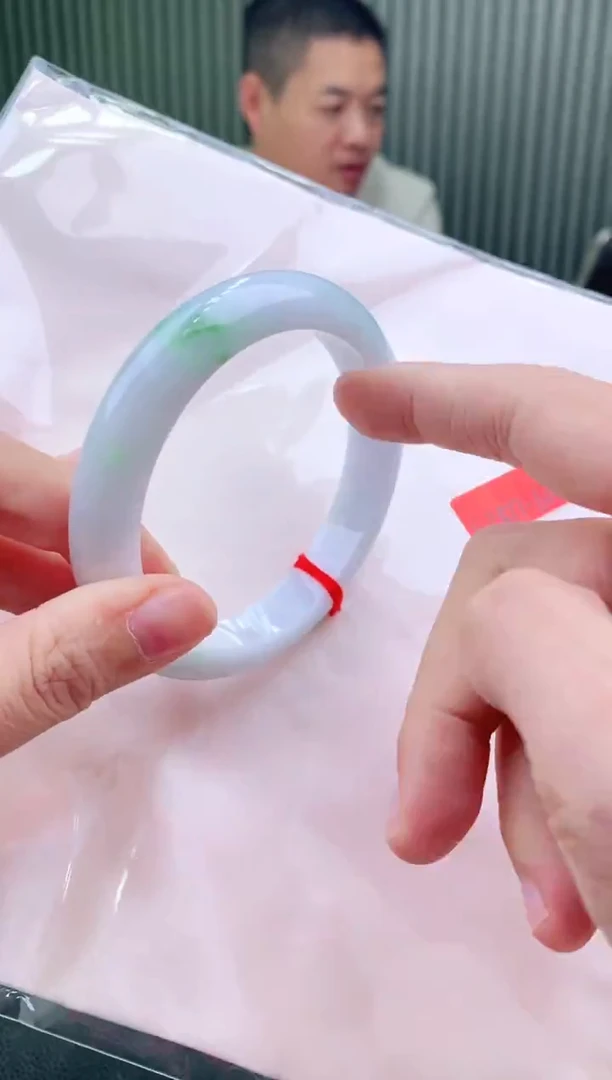 未镶嵌手镯翡翠60+