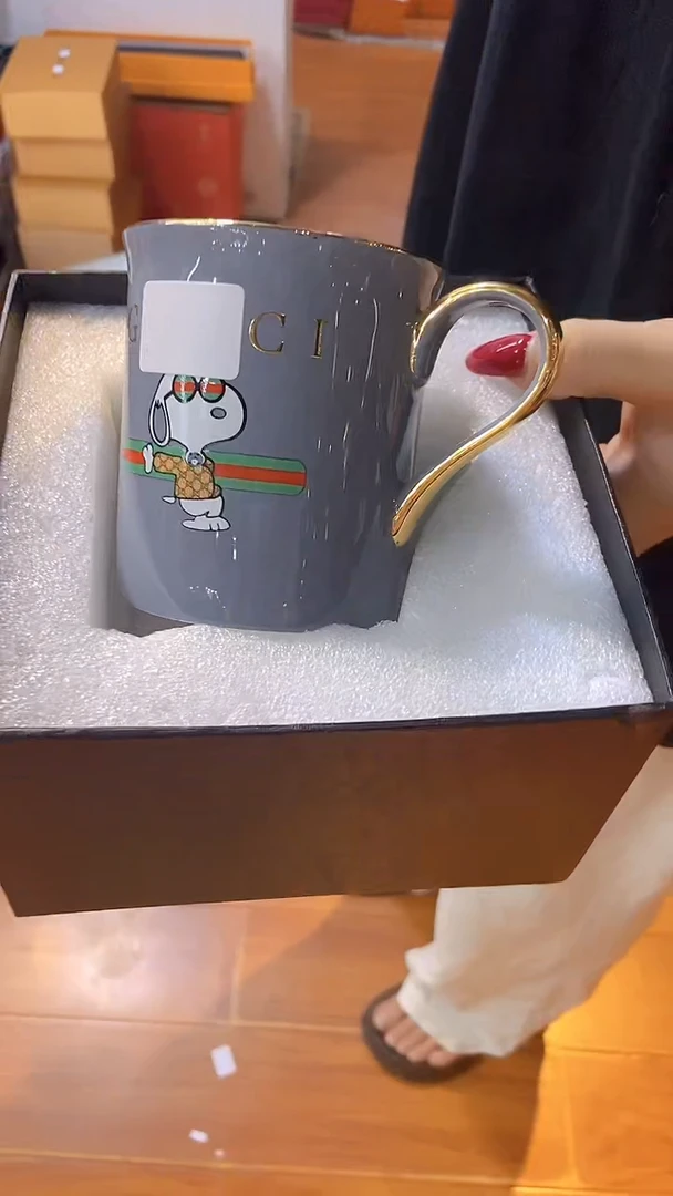 杯鸿辉家品牌瓷器，京东包邮！