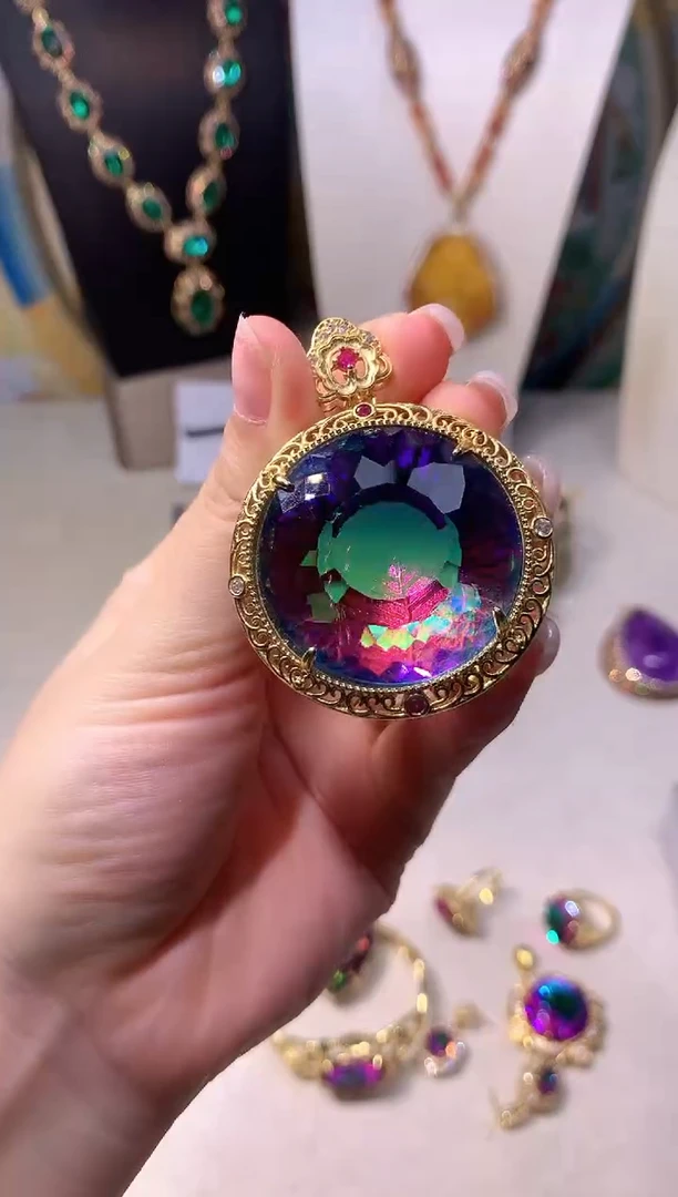 铁合金无蓝色圆吊坠