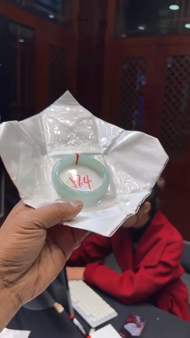 【闪购商品】翡翠手镯未镶嵌手镯