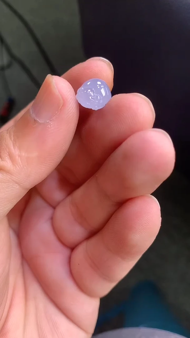 翡翠未镶嵌颈饰金蝉