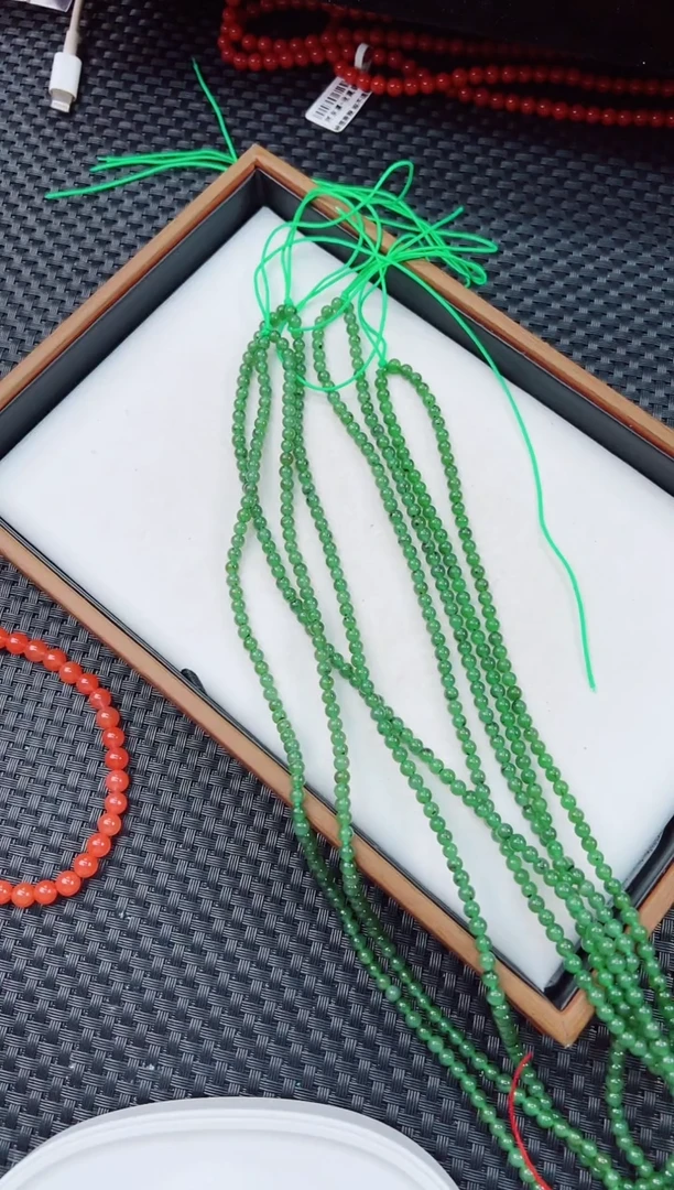 颈饰未镶嵌和田玉小米珠卡4 不带口头