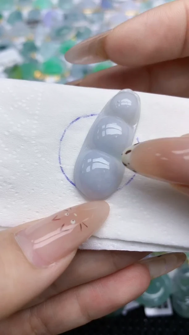 翡翠未镶嵌颈饰   天然翡翠A货