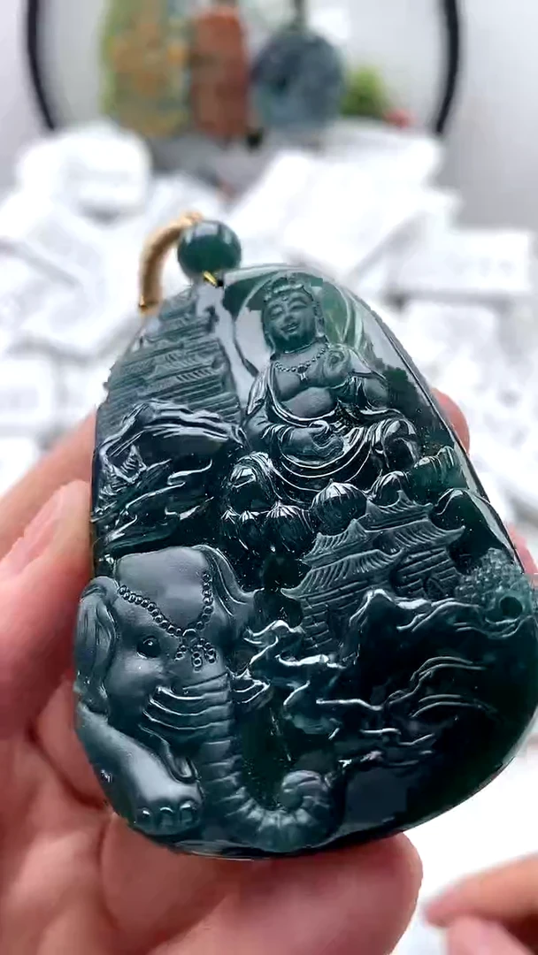 【闪购商品】翡翠颈饰未镶嵌普贤