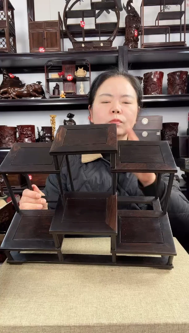 木黑六连老李红木工艺品