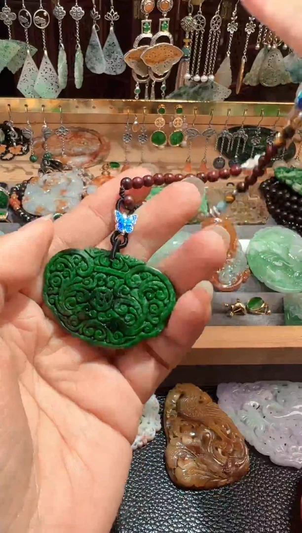 【闪购商品】翡翠挂件未镶嵌翡翠