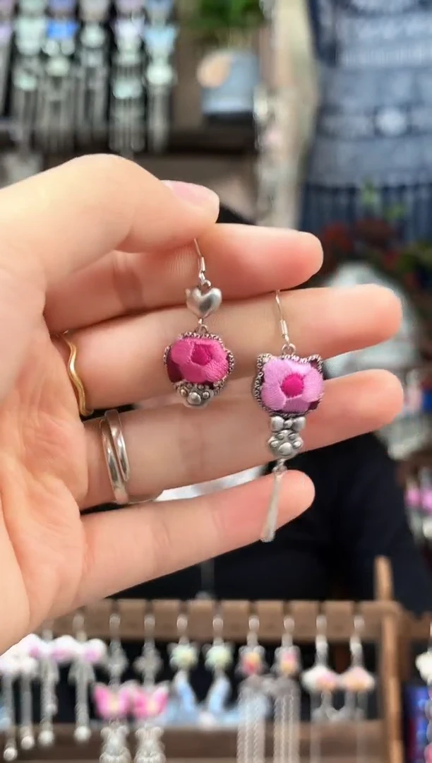 织绣民族风非遗老绣饰品569*