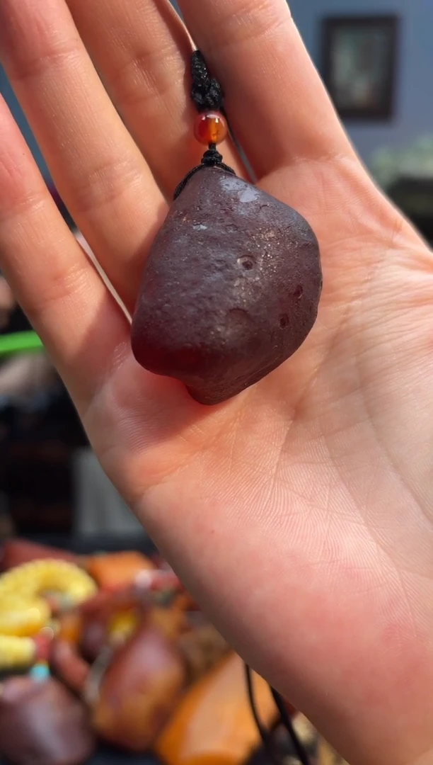 琥珀颈饰未镶嵌吊坠