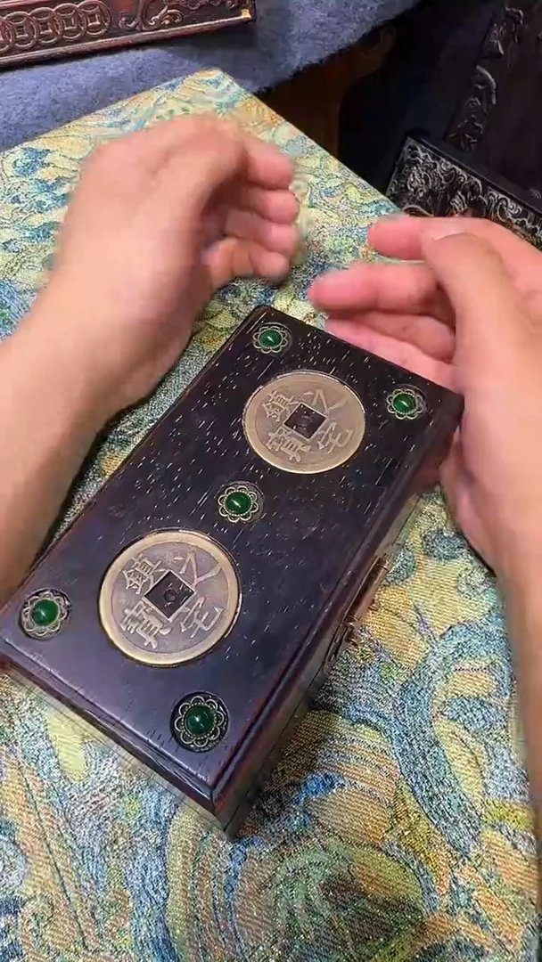 贡木首饰盒铜牌11111111111