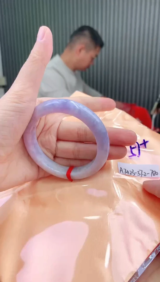 未镶嵌手镯翡翠56圈口