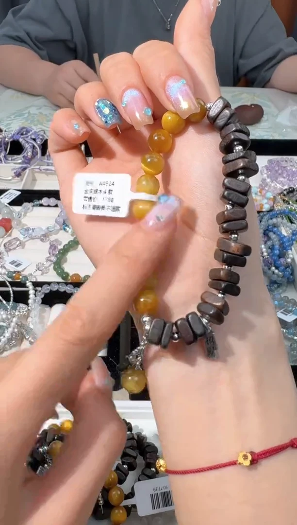 【闪购商品】水晶手链银S925镶嵌N049金虎木头盘珠款