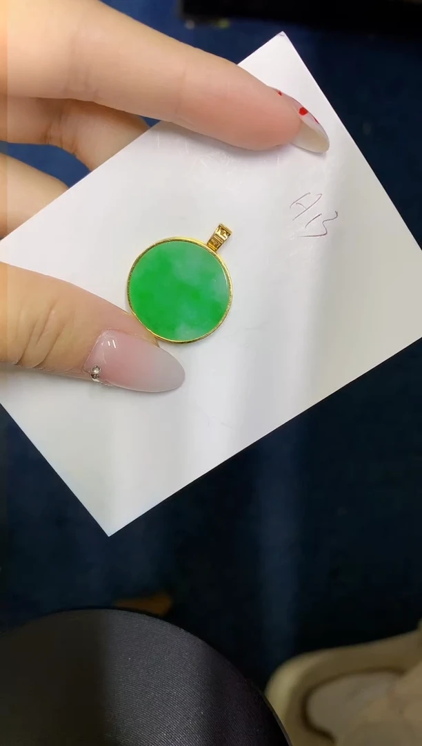 【闪购商品】翡翠颈饰18K金镶嵌0000000000