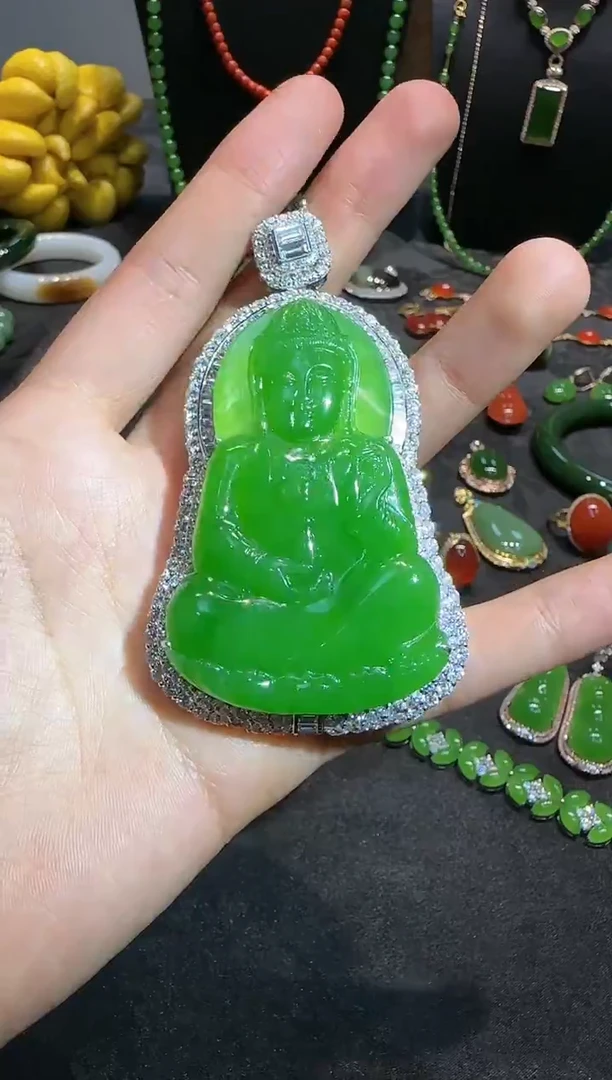 颈饰未镶嵌和田玉1