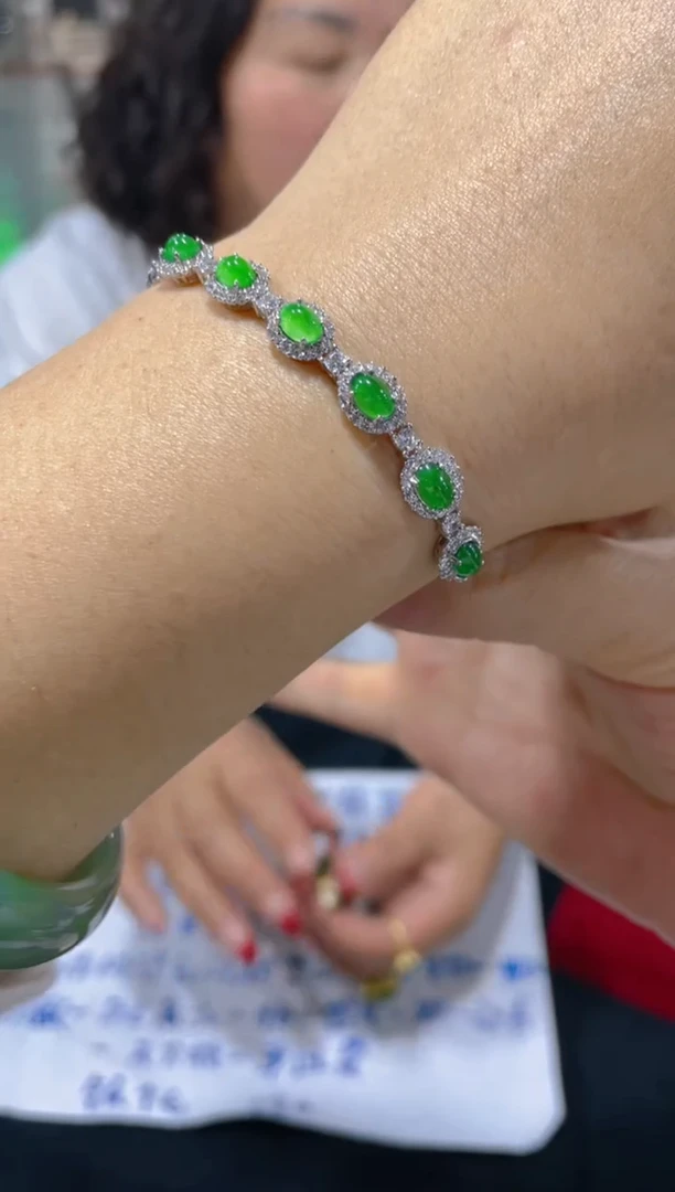 【闪购商品】定制翡翠未镶嵌天然A货翡翠（多样性发货拍一件发件）