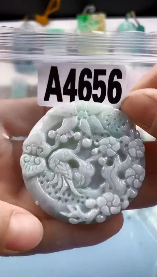 翡翠未镶嵌颈饰天然翡翠吊坠挂件