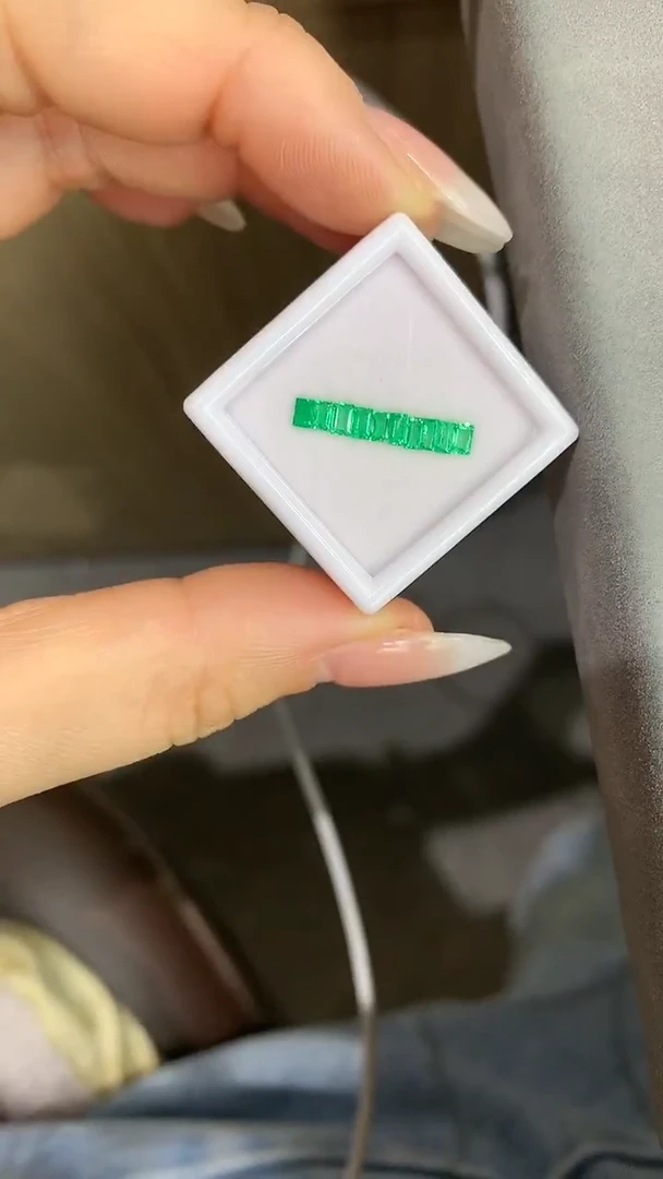 裸石祖母绿祖母绿裸石多样性发10颗