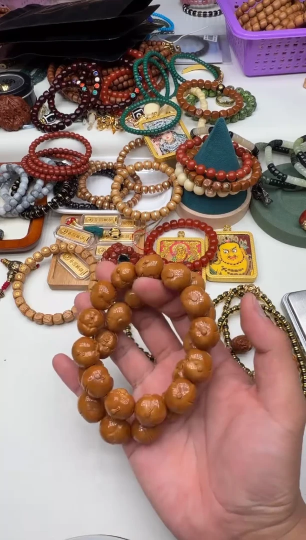 手串橄榄核机雕手修百态