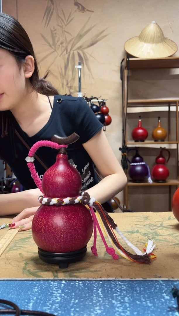 潇**?041--大漆酒葫芦--500ml左右