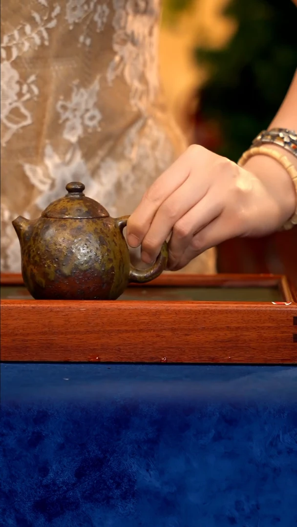 紫砂 宜兴紫砂 GFY 沉香木 九变 龙蛋