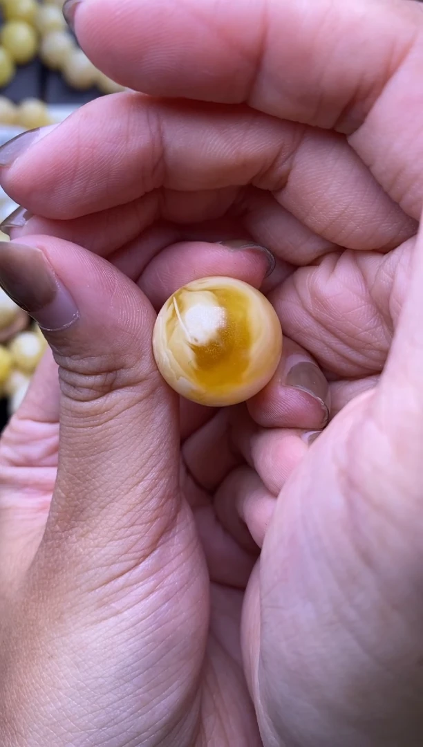 裸石琥珀未镶嵌大小姐珠宝133