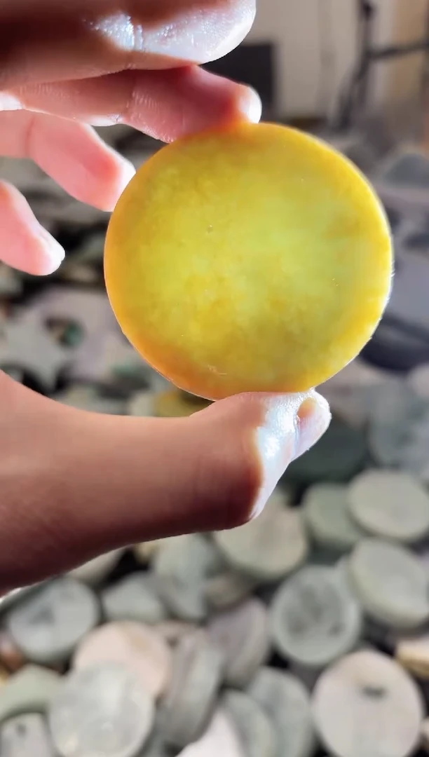 【闪购商品】翡翠颈饰未镶嵌A货吴玉243