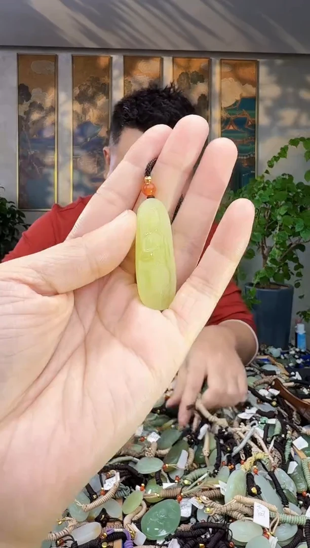 未镶嵌和田玉挂件拍一发一