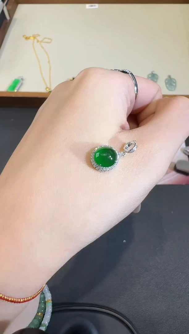 颈饰18K金镶嵌翡翠X1207-512-387