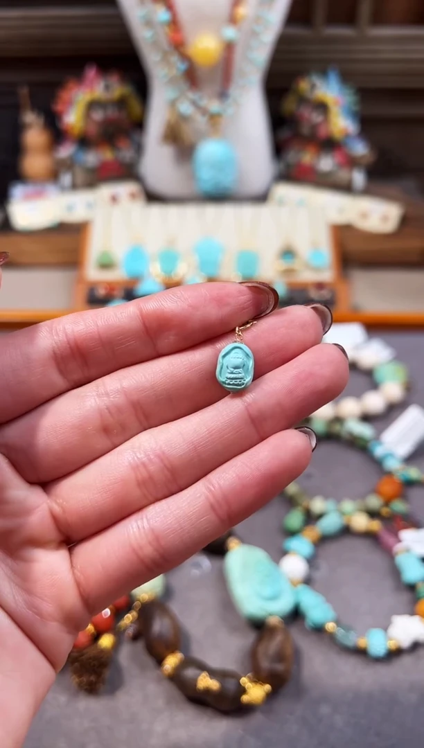 18K金镶嵌绿松石提溜宝宝佛