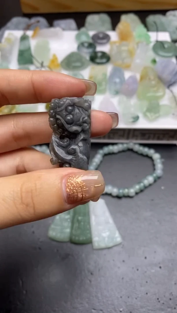 【闪购商品】定制翡翠未镶嵌翡翠毛货~