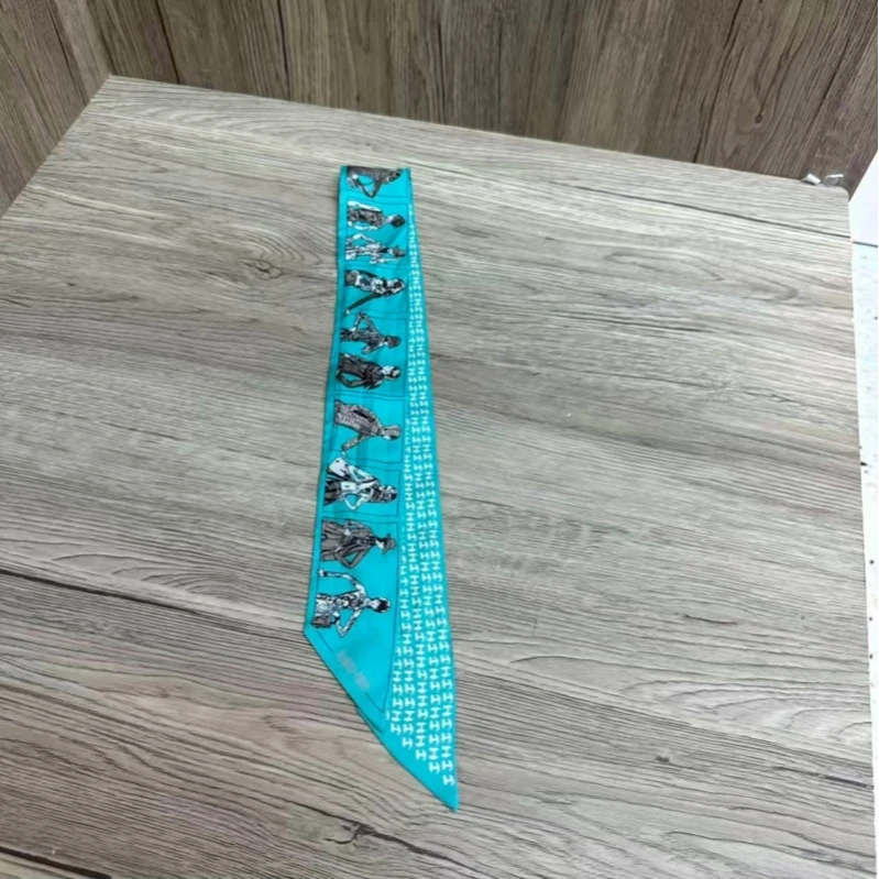 95新 Hermes/爱马仕 乱乱子中古汉堡/女士/丝巾/118230