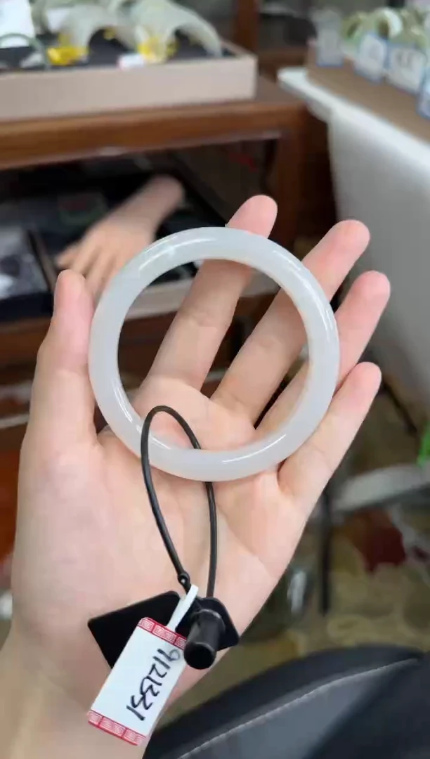 未镶嵌手镯和田玉58