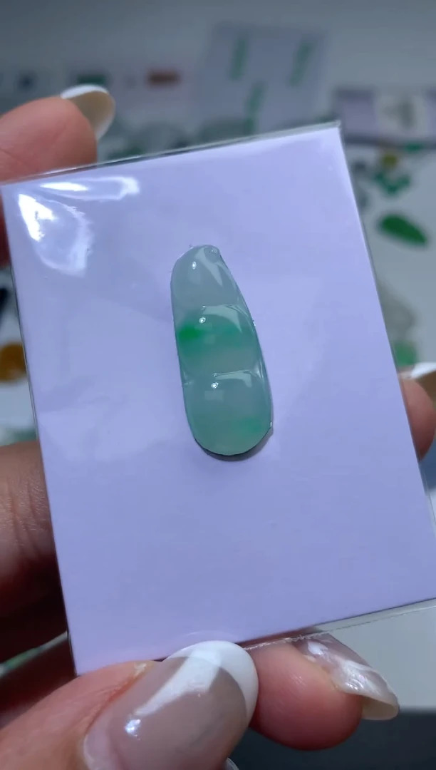 未镶嵌定制翡翠毛货