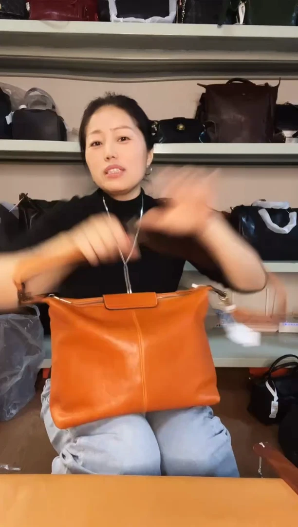 牛皮（革）高端订制时尚百搭女士手提斜跨包