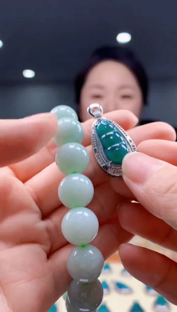 翡翠未镶嵌颈饰天然翡翠（拍一发一）
