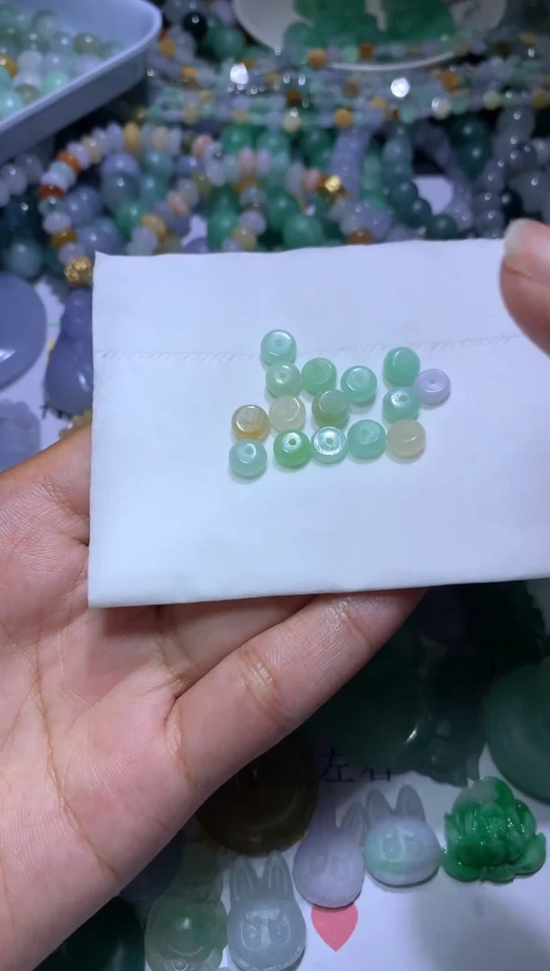 翡翠挂件未镶嵌小*霞CXX307802