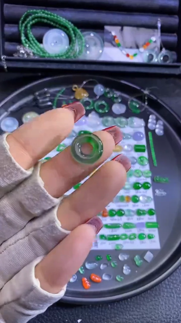 未镶嵌挂件翡翠甜甜圈