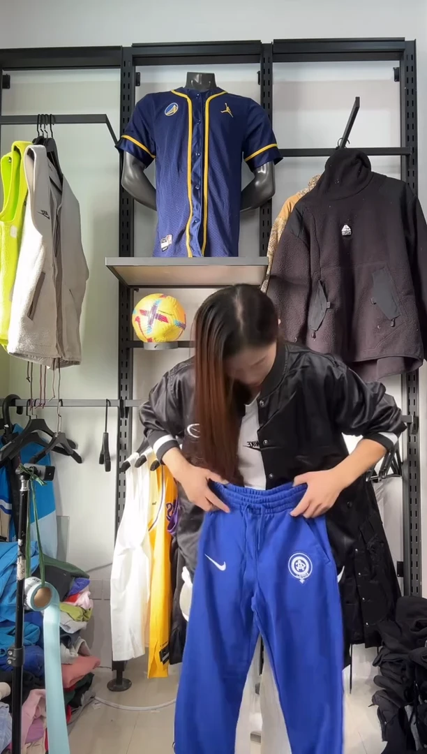 3656  编码  瑕疵直播间过款为准 尺码  . M145