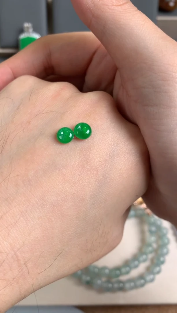 未镶嵌定制翡翠裸玉