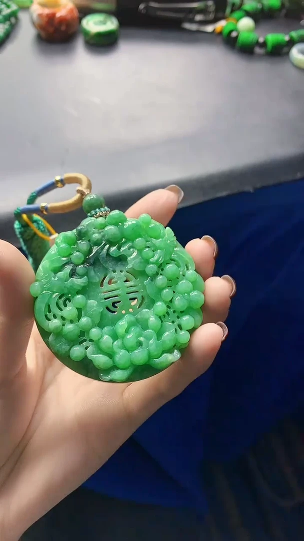 颈饰未镶嵌翡翠天然缅甸a货翡翠