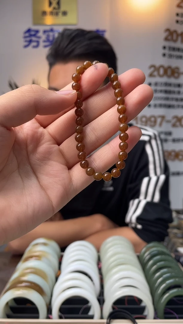未镶嵌手链和田玉红糖卡6mm手串一条