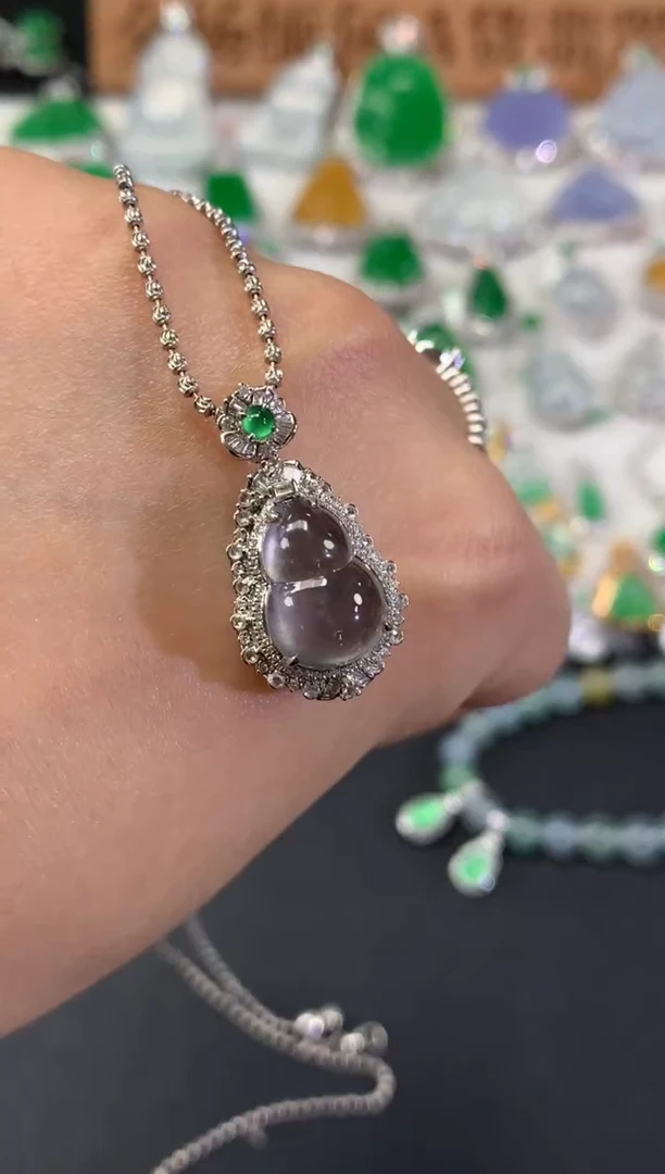 吊坠(不含链)18K金镶嵌翡翠C74|12800