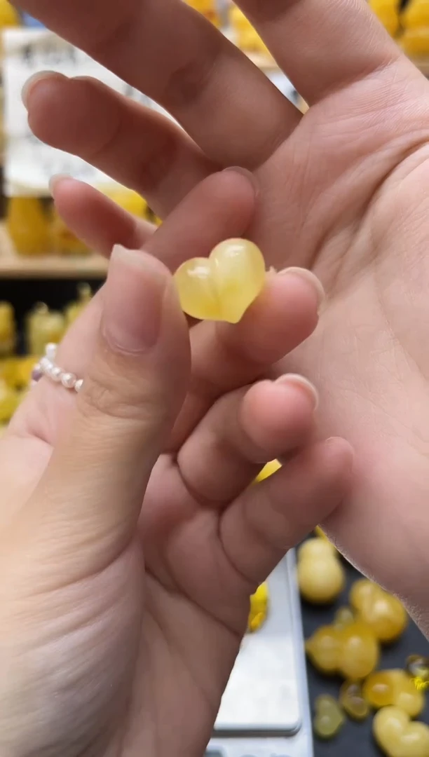 琥珀未镶嵌珠宝奇石041琥珀蜜蜡微瑕