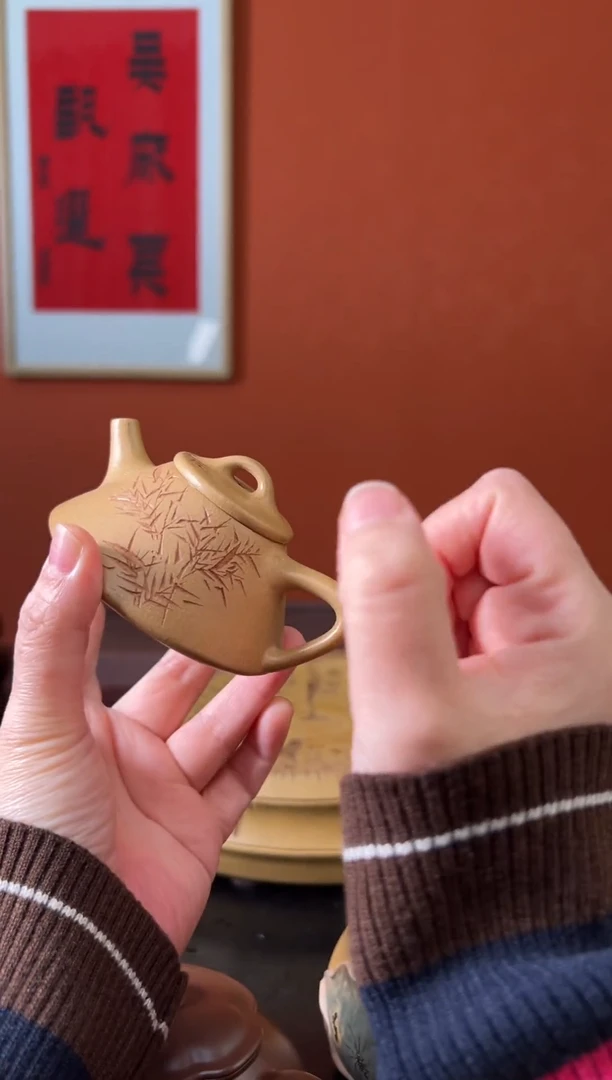 茶壶紫砂小子冶 刻绘