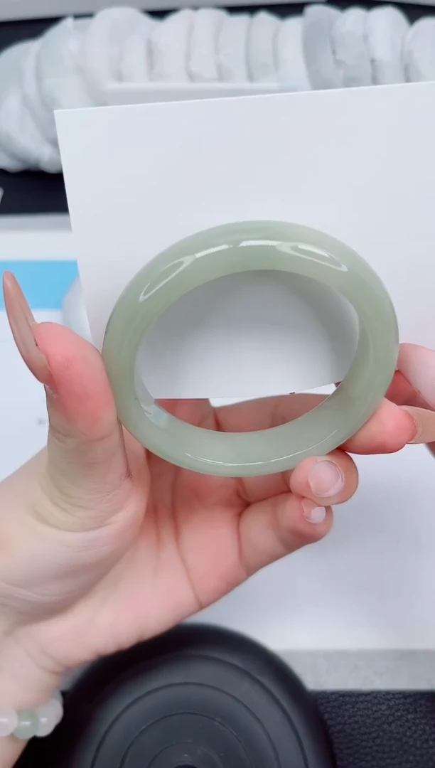 石英质玉手镯未镶嵌83-54.2